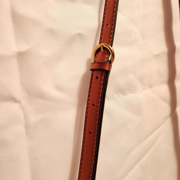 Karl Lagerfeld Red Heart Crossbody - Picture 7 of 9